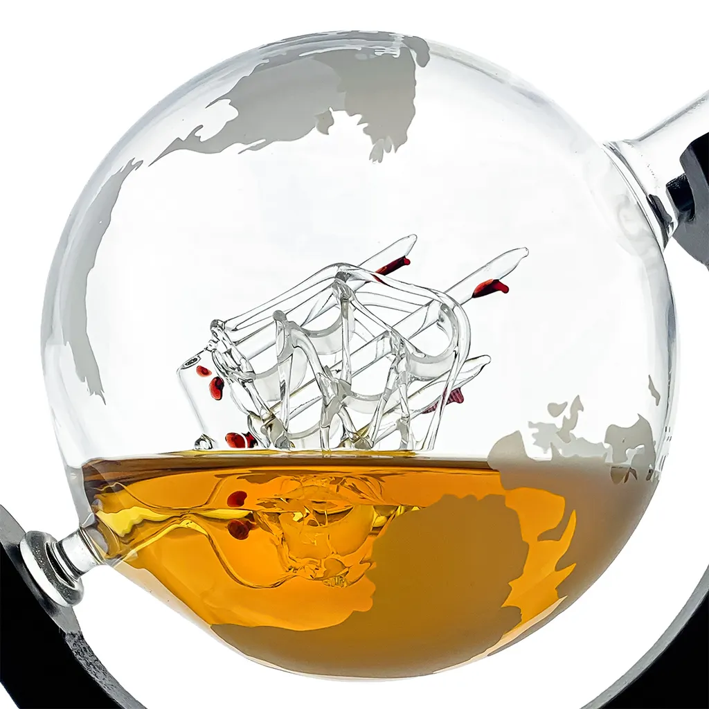 Whisiskey - Whisky Karaffe - Geschenke Für Männer - Komplette Whiskey Set - Globus - 900ML – Inkl. 4 Whisky Steine, 4 Whisky Gläser & Ausgießer - Whisky Dekanter – Whiskygläser - Natursteine – Bild 2